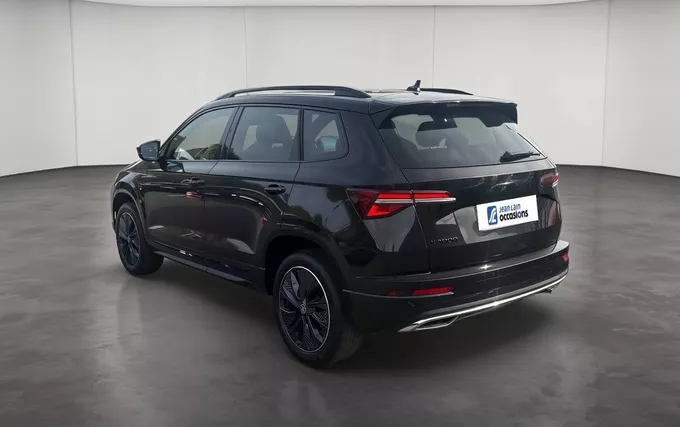 SKODA KAROQ 1.5 TSI Evo 2 150 ch ACT DSG7 Sportline extérieur trois quart arrière gauche 2131915