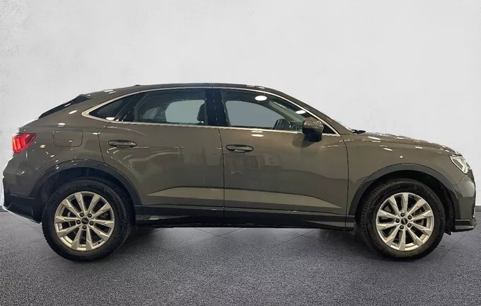 AUDI Q3 Sportback 45 TFSIe 245 ch S tronic 6 extérieur côté droit 2131236