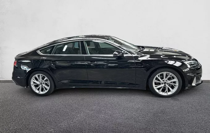 AUDI A5 Sportback 35 TFSI 150 S tronic 7 Business Line extérieur côté droit 212679