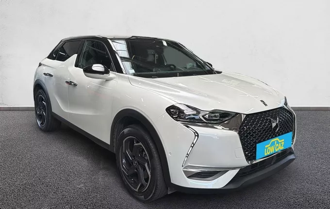 DS DS3 Crossback PureTech 130 EAT8 Grand Chic extérieur trois quart avant droit 213353