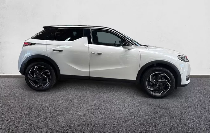 DS DS3 Crossback PureTech 130 EAT8 Grand Chic extérieur côté droit 213353