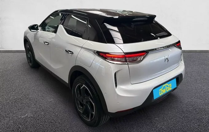 DS DS3 Crossback PureTech 130 EAT8 Grand Chic extérieur trois quart arrière gauche 213353