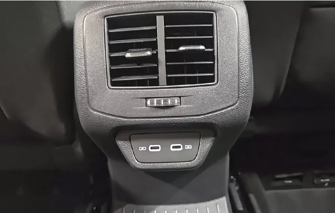 VOLKSWAGEN T-ROC 1.0 TSI 110 Start/Stop BVM6 Life photo 20 2128687