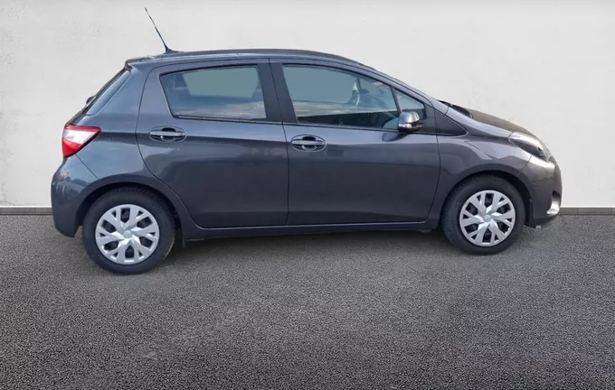 TOYOTA YARIS 110 VVT-i CVT Ultimate extérieur côté droit 1103963