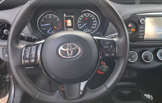 TOYOTA YARIS 110 VVT-i CVT Ultimate photo 12 1103963
