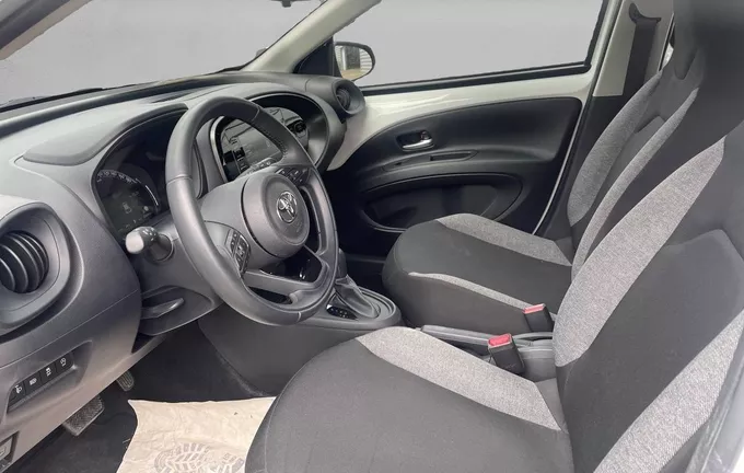 TOYOTA AYGO X 1.0 VVT-i 72 S-CVT Dynamic photo 11 1103356