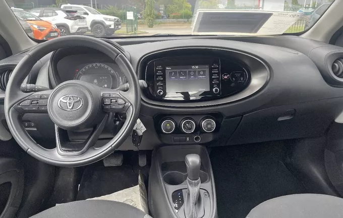 TOYOTA AYGO X 1.0 VVT-i 72 S-CVT Dynamic photo 18 1103356
