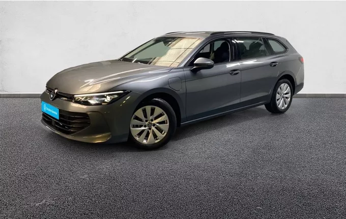 VOLKSWAGEN PASSAT 1.5 eHybrid 204 DSG6 extérieur trois quart avant gauche 2127243