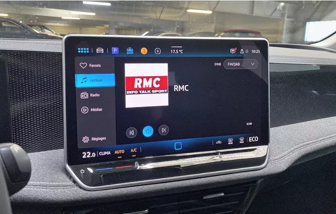 VOLKSWAGEN PASSAT 1.5 eHybrid 204 DSG6 photo 15 2127243