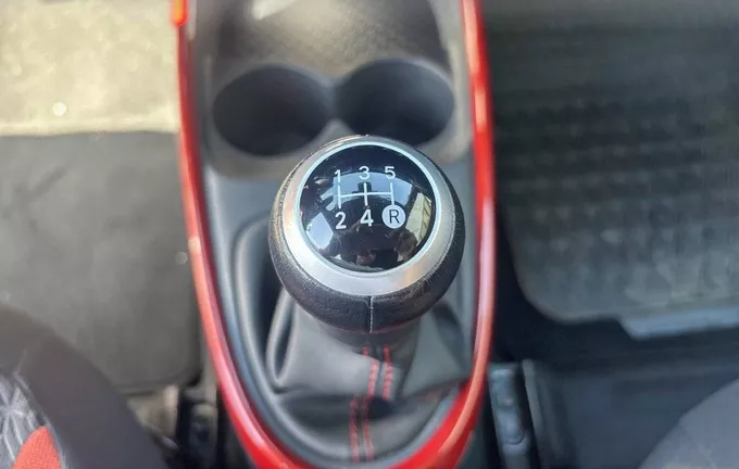TOYOTA AYGO X 1.0 VVT-i 72 Design photo 13 1103817