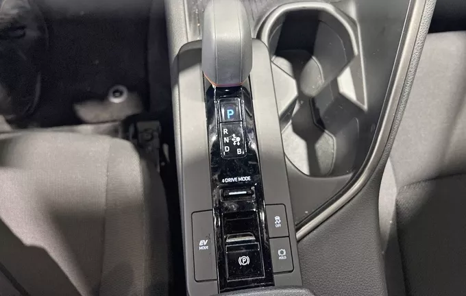 TOYOTA C-HR Hybride 200 Design photo 13 1103060