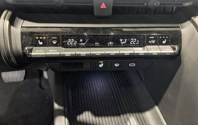 TOYOTA C-HR Hybride 200 Design photo 14 1103060