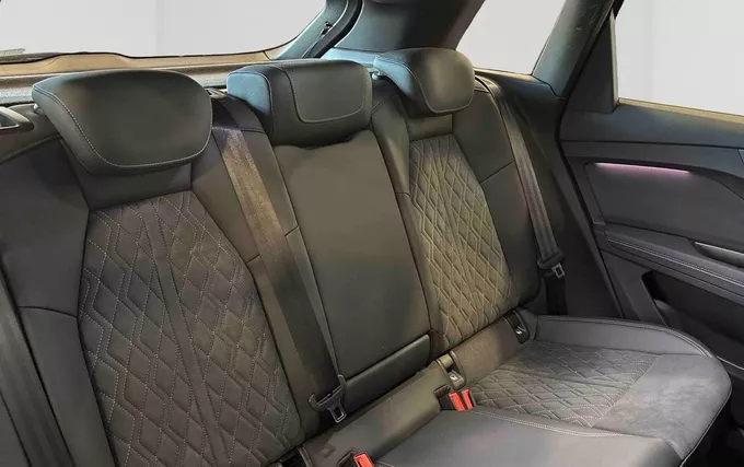 AUDI Q4 E-TRON 45 285 ch 82 kWh photo 13 2132077