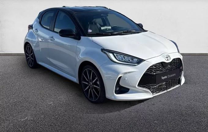 TOYOTA YARIS Hybride 130h GR Sport extérieur trois quart avant droit 66998