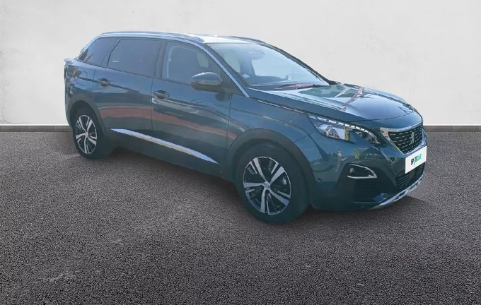 PEUGEOT 5008 PureTech 130ch S&S EAT8 Allure Business extérieur trois quart avant droit 945318