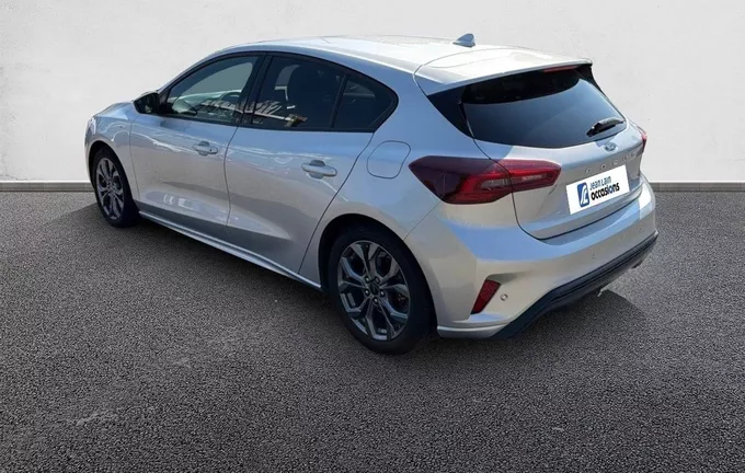 FORD FOCUS 1.0 Flexifuel 125 S&S mHEV ST-Line X extérieur trois quart arrière gauche 2130589