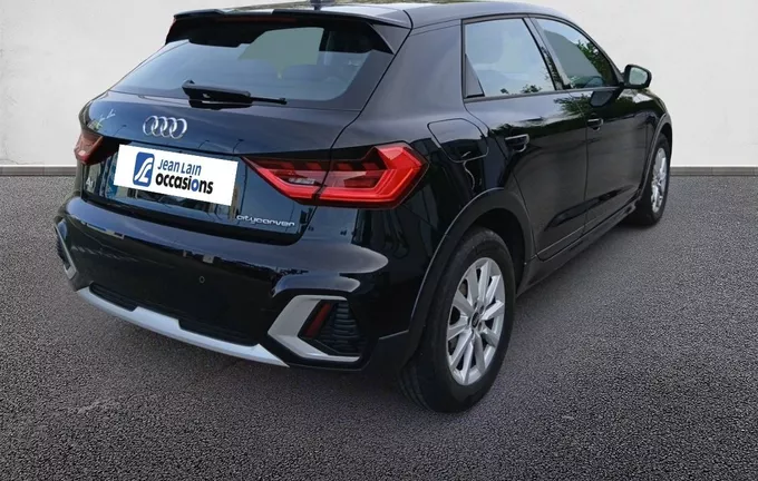 AUDI A1 Citycarver 30 TFSI 110 ch S tronic 7 Design extérieur trois quart arrière droit 2127267