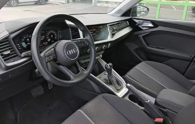 AUDI A1 Citycarver 30 TFSI 110 ch S tronic 7 Design photo 11 2127267