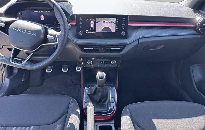 SKODA FABIA 1.0 TSI 95 ch EVO 2 BVM5 Monte-Carlo extérieur trois quart avant droit 2127056