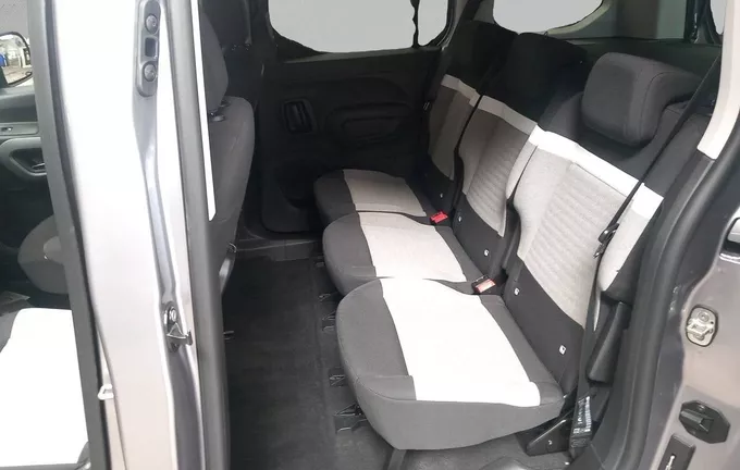 CITROEN BERLINGO Diesel 100 ch M Manuelle Max photo 12 058102