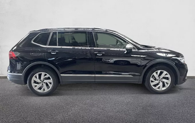 VOLKSWAGEN TIGUAN 2.0 TDI 200ch DSG7 4Motion Elegance Exclusive extérieur côté droit 213189