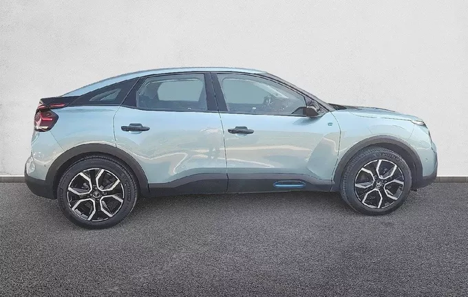 CITROEN C4 e-C4 136 ch Automatique Feel extérieur côté droit 943891