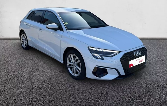 AUDI A3 Sportback 40 TDI 200 S tronic 7 Quattro Design Luxe extérieur trois quart avant droit 2129220