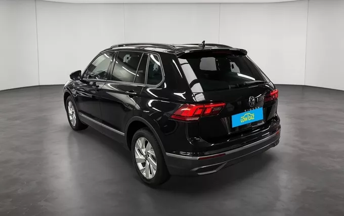VOLKSWAGEN TIGUAN 2.0 TDI 150ch DSG7 4Motion Active extérieur trois quart arrière gauche 213660