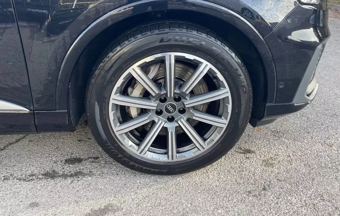 AUDI Q7 55 TFSI e 380 Tiptronic 8 Quattro S line photo 9 2122880