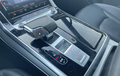 Miniature AUDI Q7 55 TFSI e 380 Tiptronic 8 Quattro S line photo 13 2122880