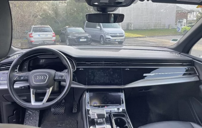 AUDI Q7 55 TFSI e 380 Tiptronic 8 Quattro S line photo 18 2122880