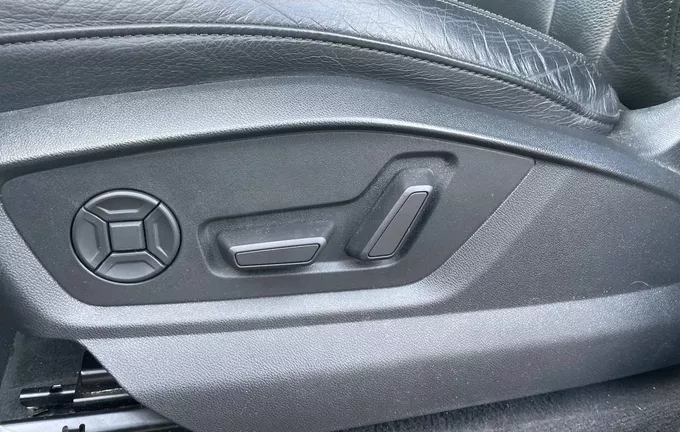 AUDI Q7 55 TFSI e 380 Tiptronic 8 Quattro S line photo 19 2122880