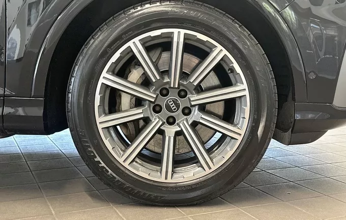 AUDI Q7 55 TFSI e 380 Tiptronic 8 Quattro S line photo 9 2122880