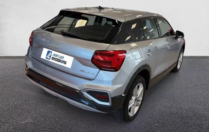 AUDI Q2 35 TFSI 150 BVM6 Design extérieur trois quart arrière droit 2129591