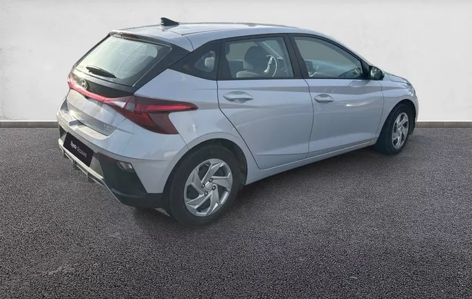 HYUNDAI I20 1.2 79 Initia extérieur trois quart arrière droit 13478