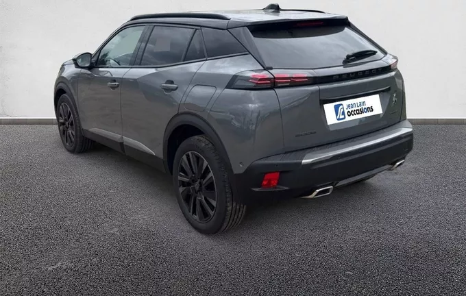 PEUGEOT 2008 Hybrid 145 e-DCS6 GT extérieur trois quart arrière gauche 2125868