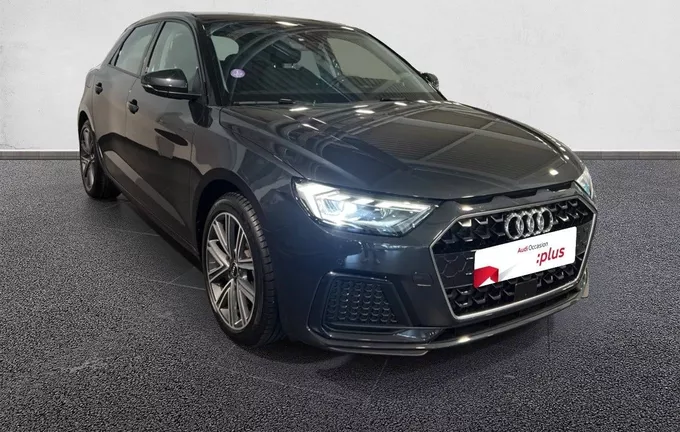 AUDI A1 Sportback 30 TFSI 116 ch S tronic 7 Design extérieur trois quart avant droit 2127820