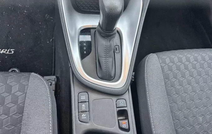 TOYOTA YARIS Hybride 116h Dynamic photo 13 1102893