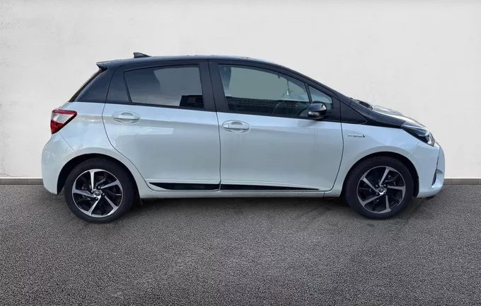 TOYOTA YARIS Hybride 100h Collection extérieur côté droit 