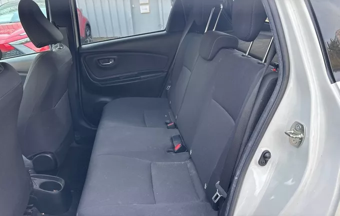 TOYOTA YARIS Hybride 100h Collection photo 17 