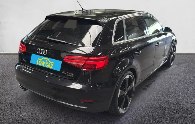 AUDI A3 Sportback 40 TFSI 190 S tronic 7 Quattro Design Luxe extérieur trois quart arrière droit 213285
