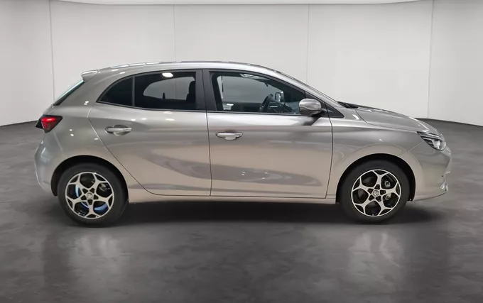 MG MG3 1.5 L Hybrid+ 195 ch Luxury extérieur côté droit 601300