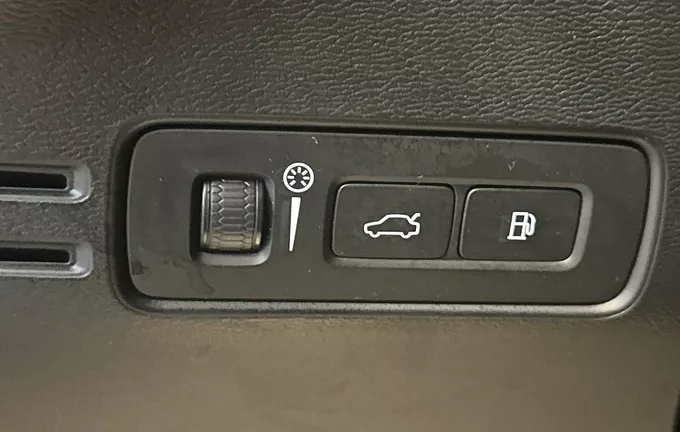 VOLVO XC40 T5 Recharge 180+82 ch DCT7 R-Design photo 20 2129222