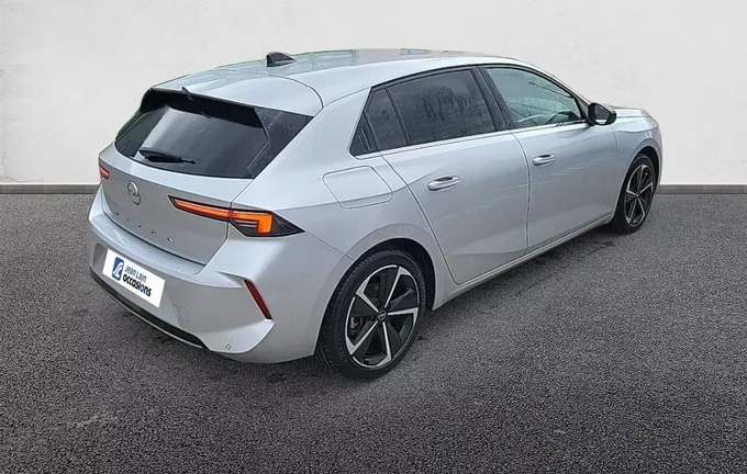 OPEL ASTRA Sports Tourer1.5 Diesel 130 ch BVA8 Elegance Business extérieur trois quart arrière droit 2125695