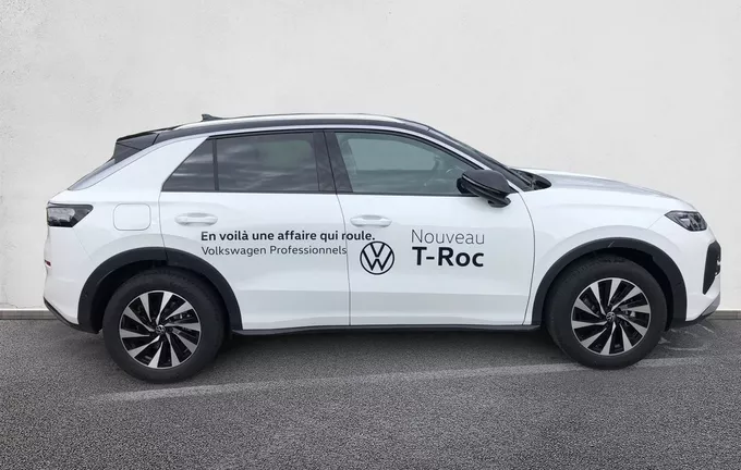 VOLKSWAGEN T-ROC 1.5 eTSI EVO2 Hybrid 116 ch DSG7 Style extérieur côté droit 4406