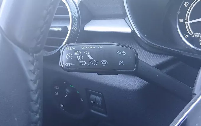 SKODA FABIA 1.0 MPI 80 ch BVM5 Ambition photo 22 2131806