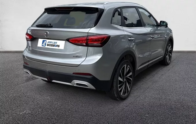 MG ZS 1.5 L Hybrid+ 197 ch Luxury extérieur trois quart arrière droit 00000000000000000