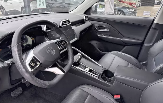 MG ZS 1.5 L Hybrid+ 197 ch Luxury photo 11 00000000000000000