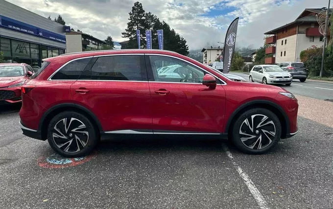 MG MGS6 EV MGS6 EV Luxury extérieur côté droit 9911