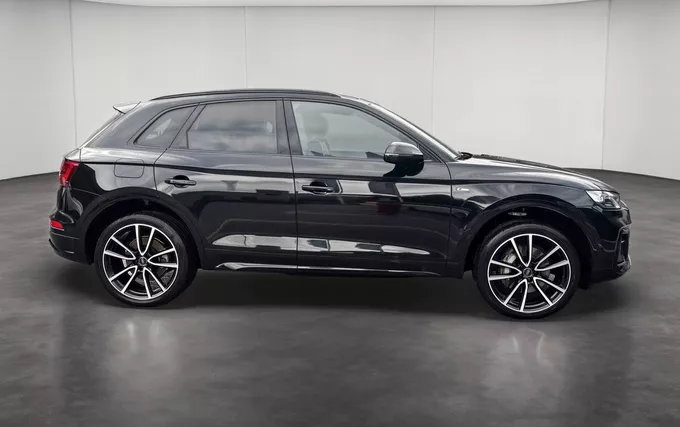 AUDI Q5 50 TFSIe 299 S tronic 7 Quattro S line extérieur côté droit 2130881